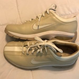 Worn twice.. Nike women’s golf shoes (no spikes)
